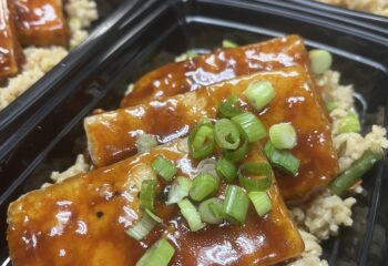 Garlic and Ginger glazed Tofu (vegan)