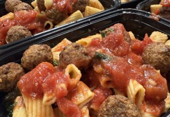 Rigatoni and Meatball Pomodoro (vegan)